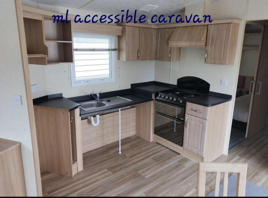 Ml Accessible Caravan Hotel Ingoldmells Exterior photo