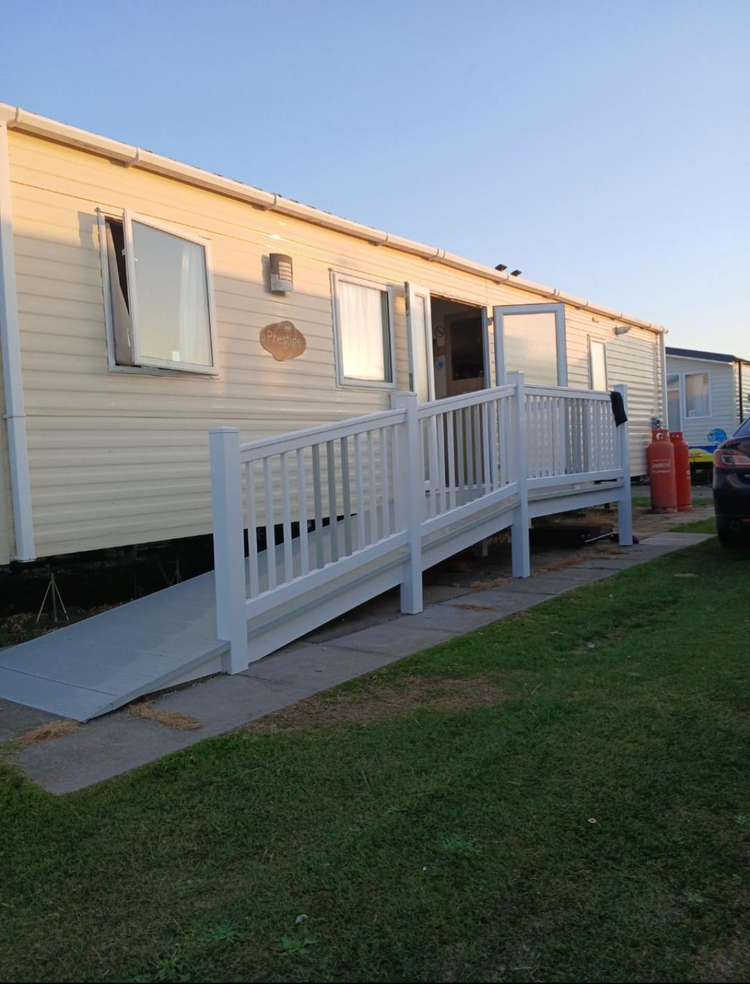 Ml Accessible Caravan Hotel Ingoldmells Exterior photo